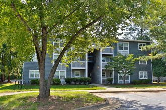 LYV Chapel Hill in Chapel Hill, NC - Building Photo - Building Photo