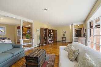 71 Bemis Rd in Holyoke, MA - Building Photo - Building Photo