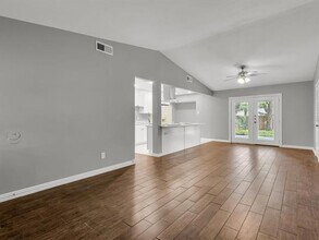 1224 Meadowcrest Dr in Plano, TX - Building Photo - Building Photo