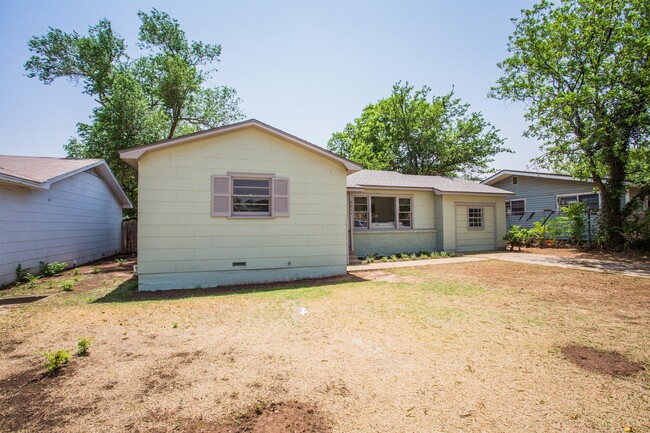 2611 47th St in Lubbock, TX - Building Photo - Building Photo