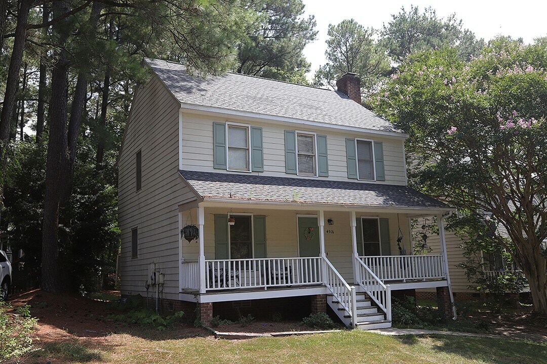 4516 Draper Rd in Raleigh, NC - Foto de edificio