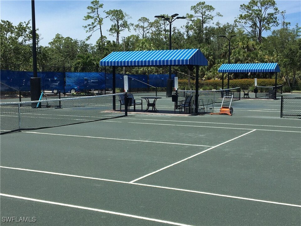 20092 Palermo Lake Ct in Estero, FL - Building Photo