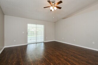4102 Iveyglen Ave in Orlando, FL - Building Photo - Building Photo