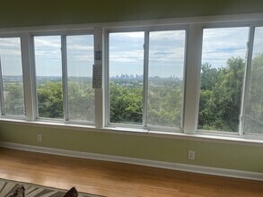 2110 Summitt Ave in Nashville, TN - Building Photo - Building Photo