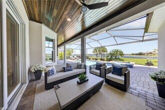 14930 Blue Bay Cir in Ft. Myers, FL - Foto de edificio - Building Photo