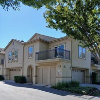 3301 N Park Dr in Sacramento, CA - Building Photo