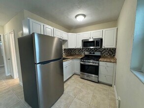 766 NW 42nd St in Fort Lauderdale, FL - Building Photo - Building Photo