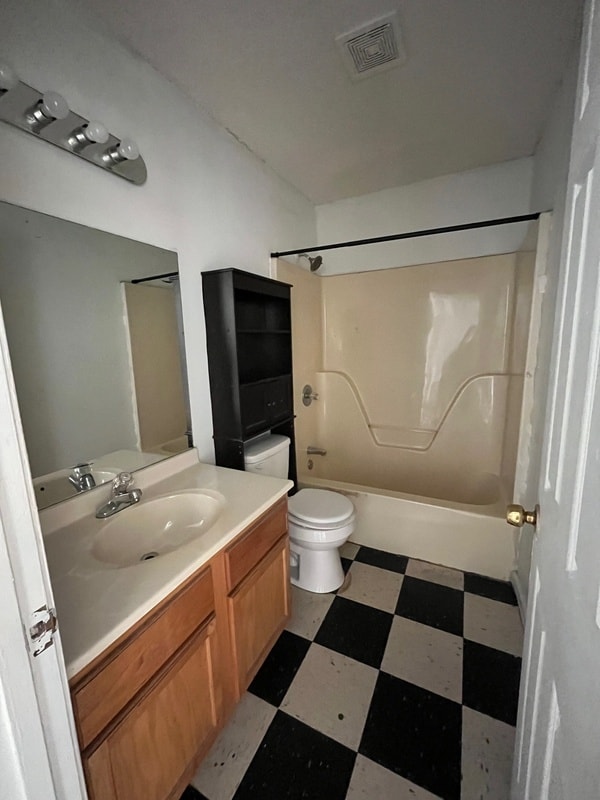 306 N Pool St in Austin, AR - Foto de edificio - Building Photo