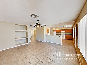 6570 Cameron Peak Ct in Las Vegas, NV - Building Photo - Building Photo
