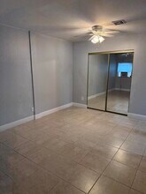 192 Caroline Dr in West Palm Beach, FL - Building Photo - Building Photo