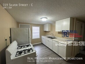 319 Silver St in Hot Springs, AR - Building Photo - Building Photo