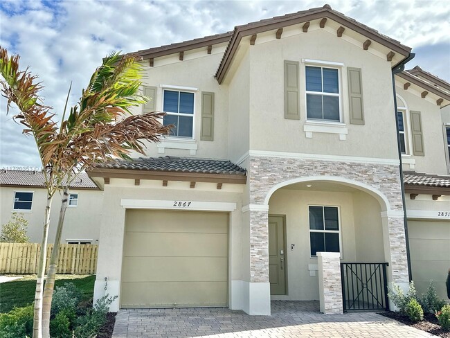 2867 SE 25th Ter in Homestead, FL - Building Photo - Building Photo