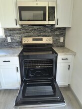 1000 N G St in Pensacola, FL - Building Photo - Building Photo