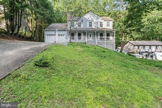 2320 Harpoon Dr in Stafford, VA - Building Photo - Building Photo