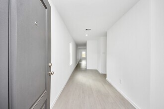 29643 Knollwood Bay Rd in Waller, TX - Building Photo - Building Photo