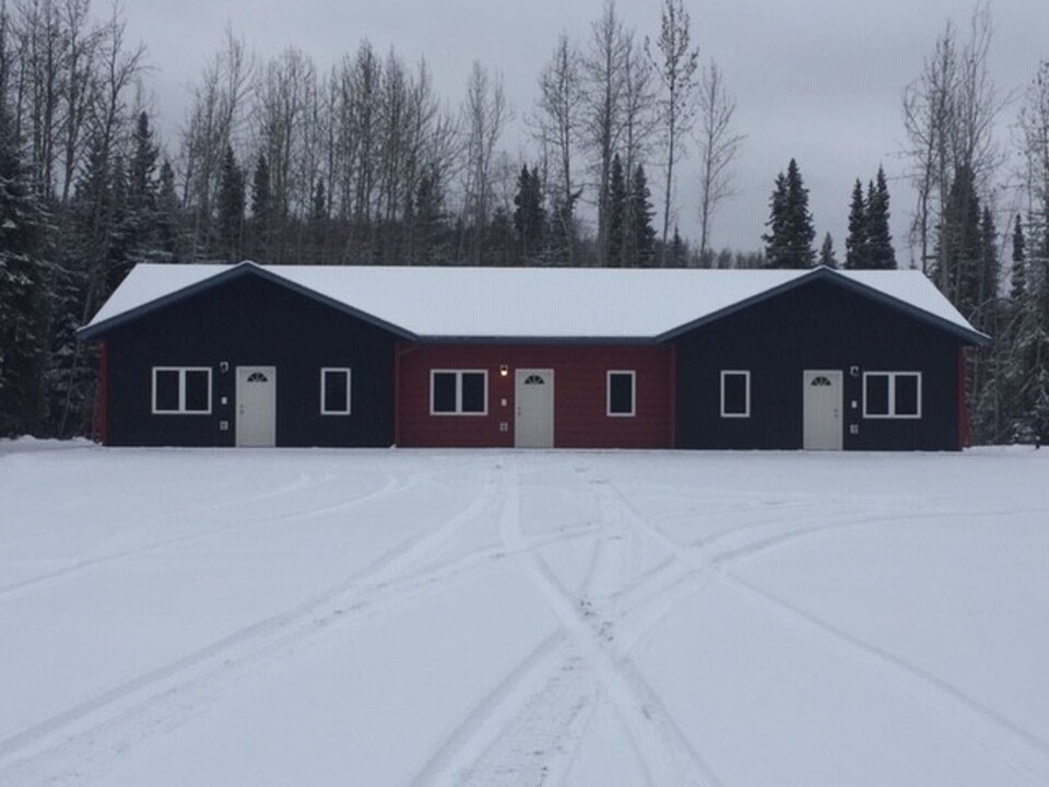 1245 Shane Ct in North Pole, AK - Building Photo