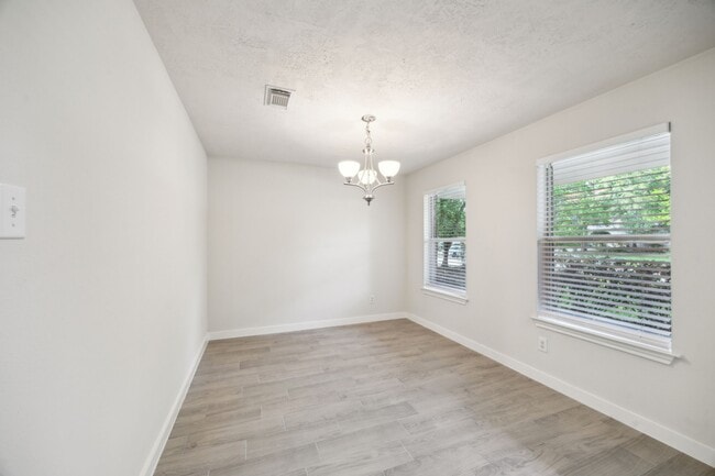 property at 39 W Sage Creek Pl