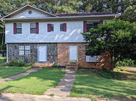 75 Ezzard St in Lawrenceville, GA - Building Photo