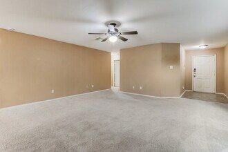 2034 Vanamen Ct in Conroe, TX - Building Photo - Building Photo