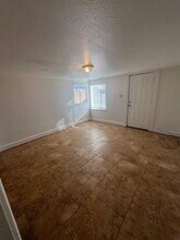 7120 W 16th Pl in Lakewood, CO - Foto de edificio - Building Photo