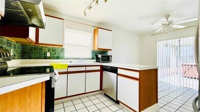 3381 Hamlet Loop in Winter Park, FL - Building Photo - Building Photo