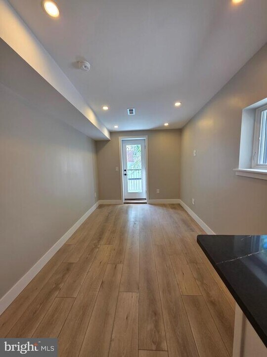 1324 S 9th St in Philadelphia, PA - Building Photo