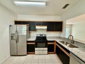 6014 Portsdale Pl in Riverview, FL - Foto de edificio - Building Photo