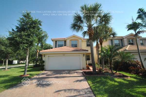 5421 Sunseeker Blvd in Greenacres, FL - Building Photo