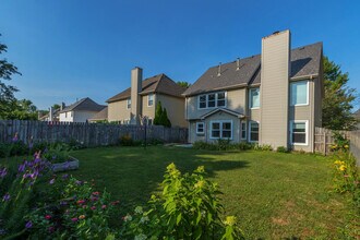 3789 White Pine Dr in Lexington, KY - Building Photo - Building Photo