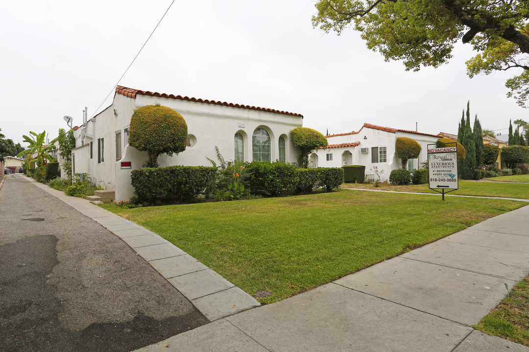 1115 E California Ave in Glendale, CA - Building Photo