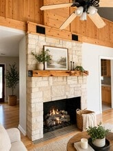 8652 Miller Creek Loop in Johnson City, TX - Foto de edificio - Building Photo