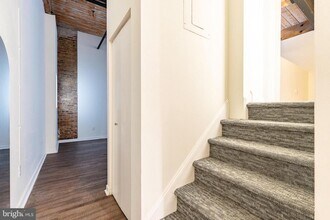 303 Vine St in Philadelphia, PA - Building Photo - Building Photo