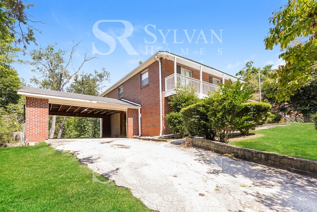 property at 1432 Tarrant Huffman Rd