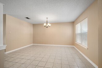 3410 Arroyo Oak Dr in San Antonio, TX - Foto de edificio - Building Photo