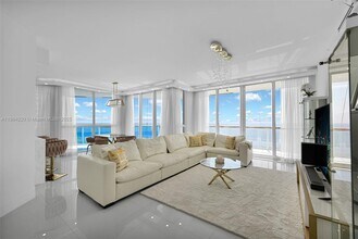 16485 Collins Ave in Sunny Isles Beach, FL - Building Photo - Building Photo