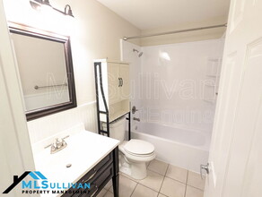 602 Gatehouse Ln in Durham, NC - Building Photo - Building Photo