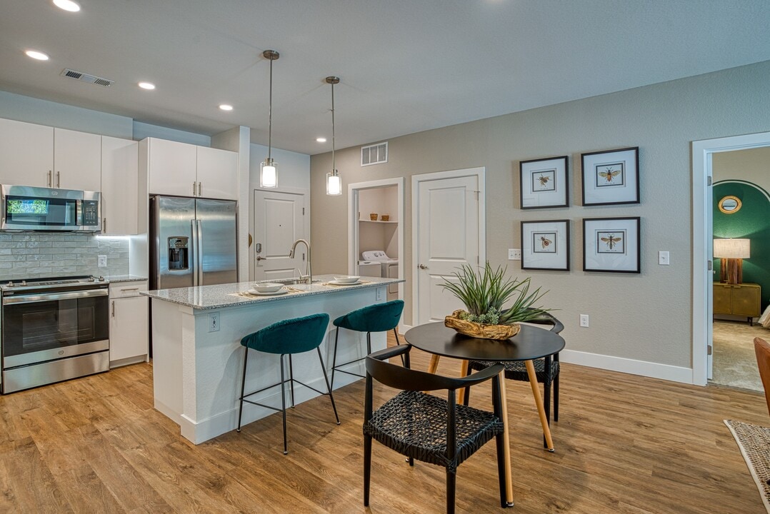 The Hayes in Aurora, CO - Foto de edificio