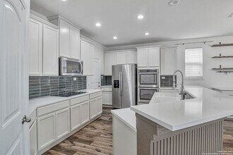 4235 Klein Meadows in New Braunfels, TX - Building Photo - Building Photo