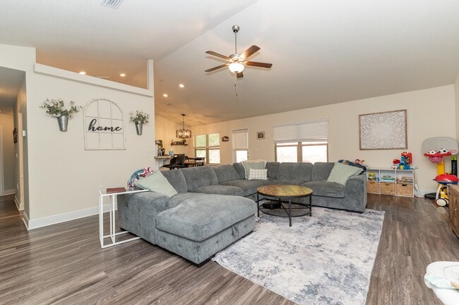428 Triton St in Crestview, FL - Building Photo - Building Photo