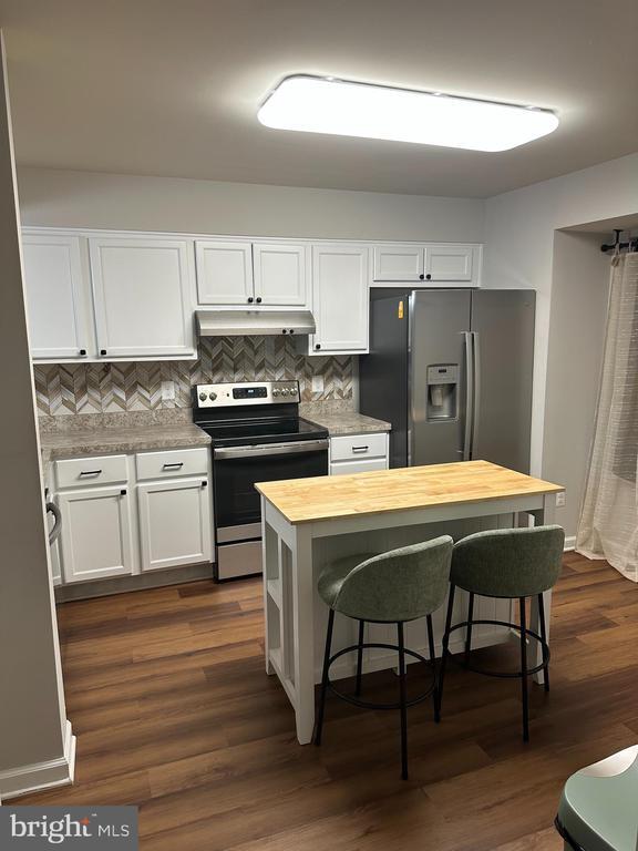 property at 2069 Tanglewood Dr