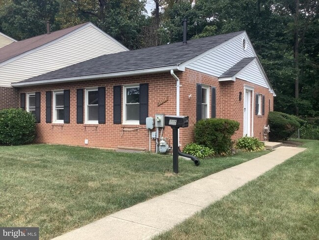 property at 15114 Laurel Oaks Ln