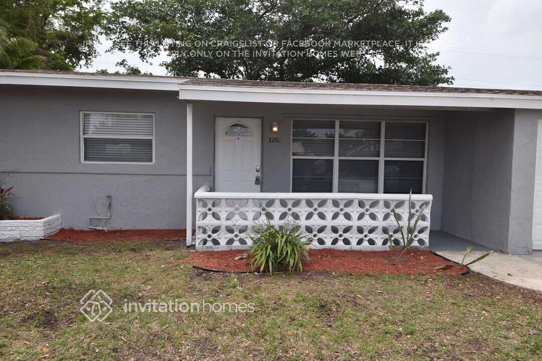 3201 NE 10th Ave in Pompano Beach, FL - Building Photo