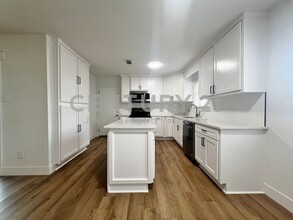 6967 Crabtree Ln in North Richland Hills, TX - Building Photo - Building Photo