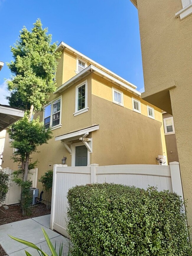 property at 3151 Lisbon Ln