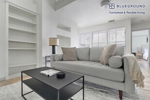 201 E 4th St in Austin, TX - Building Photo