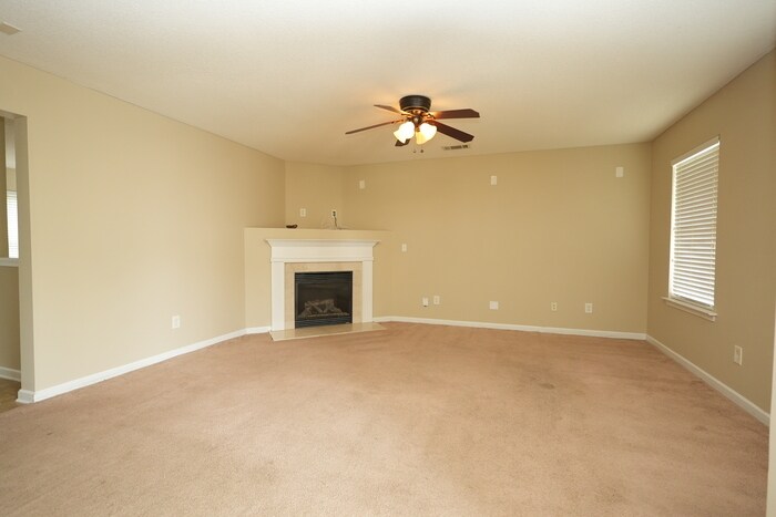 7704 Aragorn Ln in Charlotte, NC - Building Photo