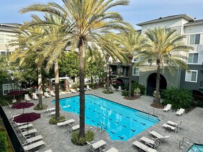 1801 E Katella Ave, Unit 3028 in Anaheim, CA - Building Photo - Building Photo