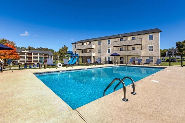 Alexander Station Apartment Homes in Salisbury, NC - Foto de edificio - Building Photo