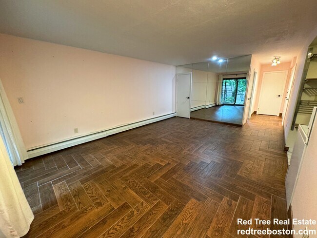 53 A St Paul St in Brookline, MA - Building Photo - Building Photo