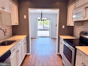 3034 Sugar Ln in Vienna, VA - Building Photo - Building Photo